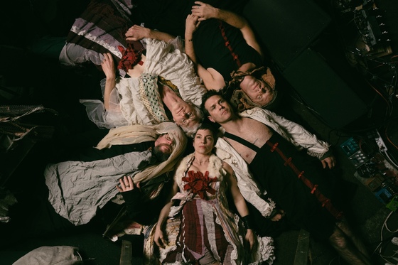 FREAKSHOW-IN-CONCERT EARLY SHOW: SLEEPYTIME GORILLA MUSEUM (us) & FAUN FABLES (us)