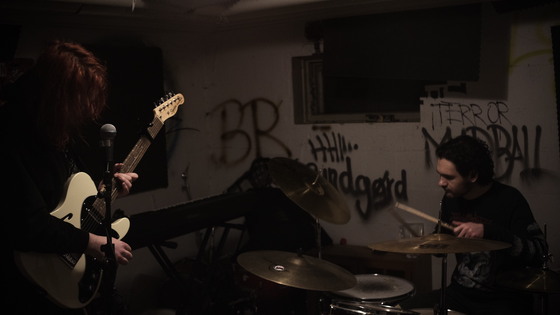 Mamü-Shows presents: Piteous