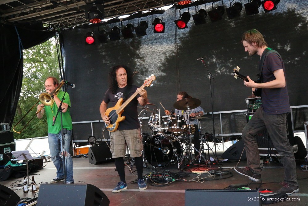 FREAKSHOW-IN-CONCERT LATE MATINEE: HYDROPULSE (d)